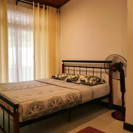 The Bliss Hostel Kandy Exterior photo